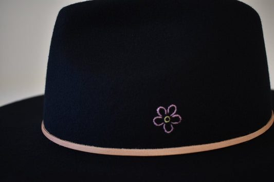 Y2K Flower on Ellis