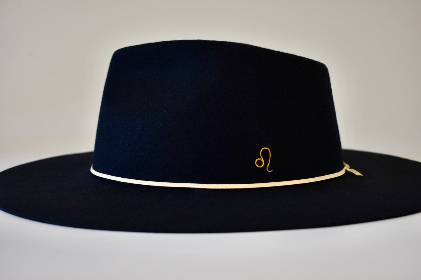 Zodiac Ellis Hat