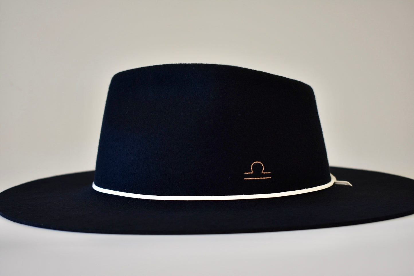 Zodiac Ellis Hat