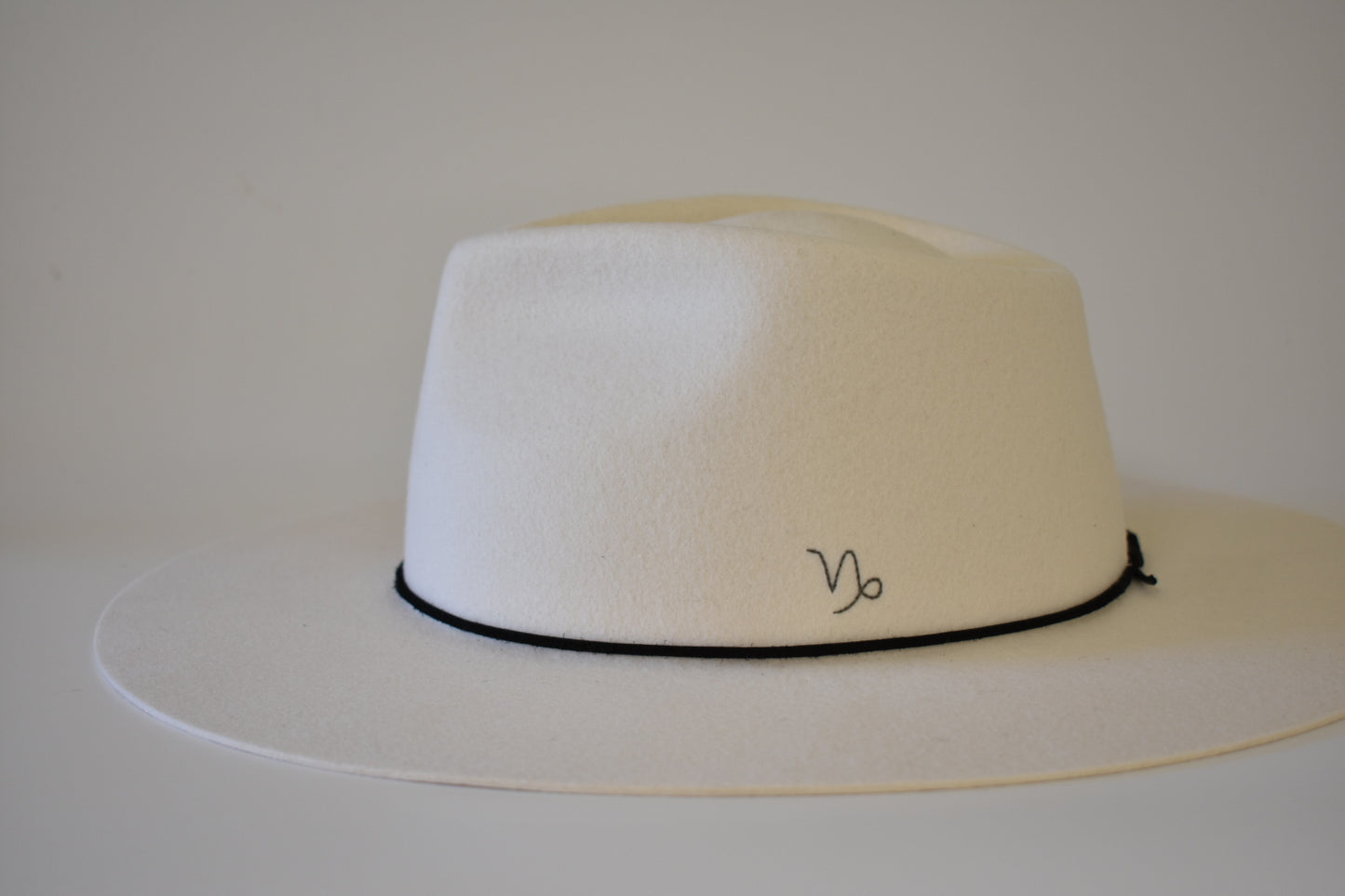 Zodiac Ellis Hat